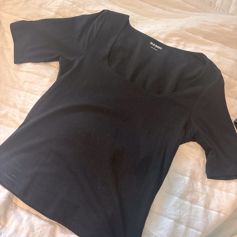 Black U Shaped Top